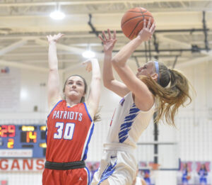 Morgantown rallies in second half, hands Wheeling Park 41-32 loss in Region I, Section 1 championship
